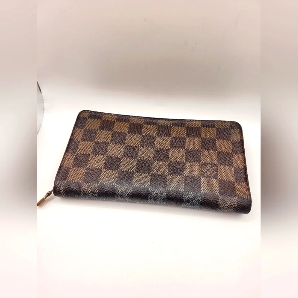 Louis Vuitton Vintage Zip Wallet